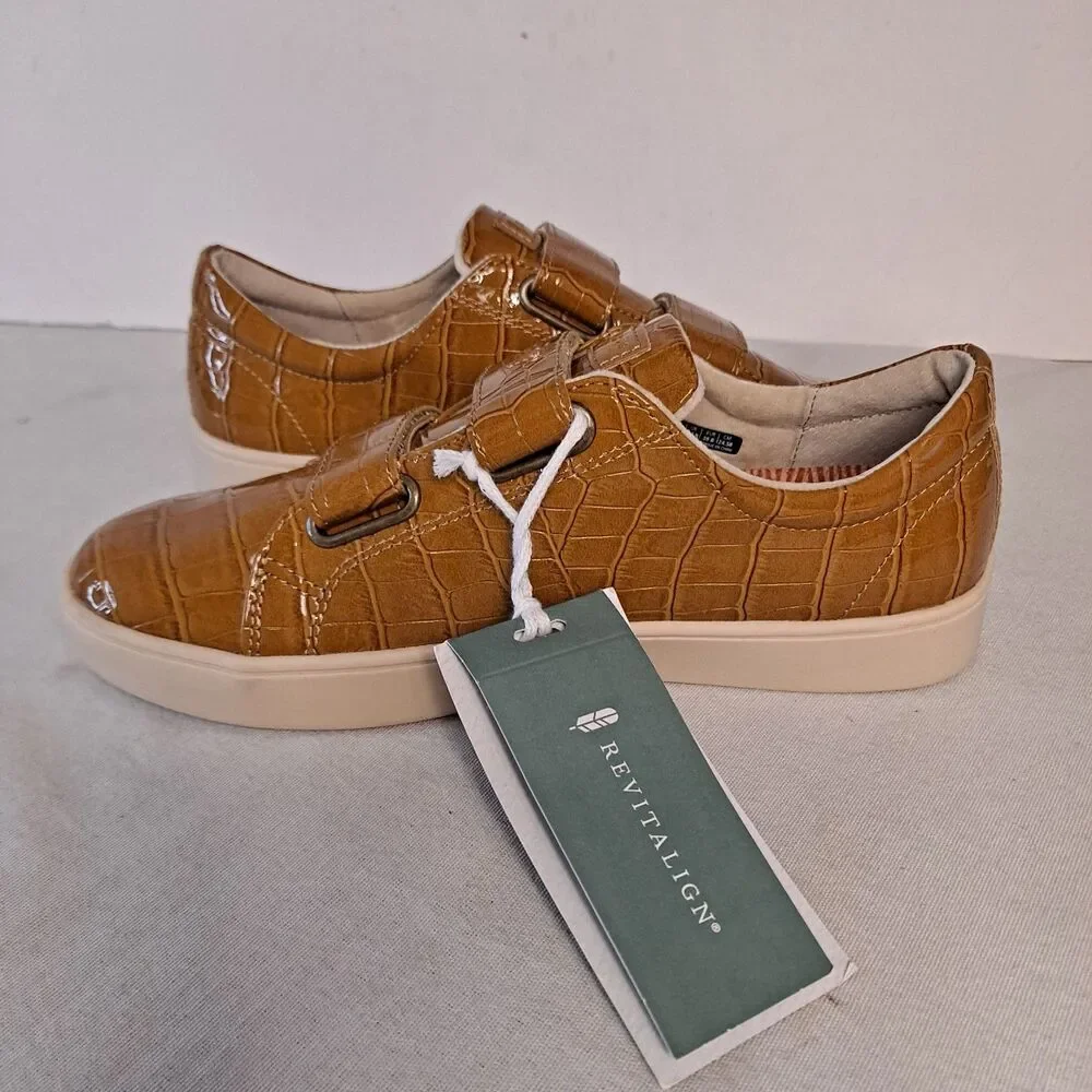 Revitalign Malibu Bella Sneakers Patent Croc Print Women's Sz 7.5B Tan Orthotic